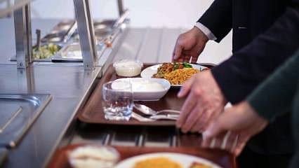 Milyonlarca çalışanı ilgilendiriyor: Yemek kartları marketlerde kullanılamayacak mı? Açıklama geldi 