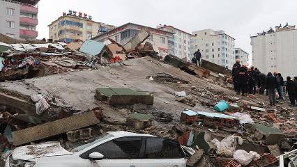 Kahramanmaraş'ta 7,6 büyüklüğünde yeni deprem 