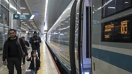Ankara-Sivas Hızlı Treni ile 20 günde 70 bin yolcu seyahat etti