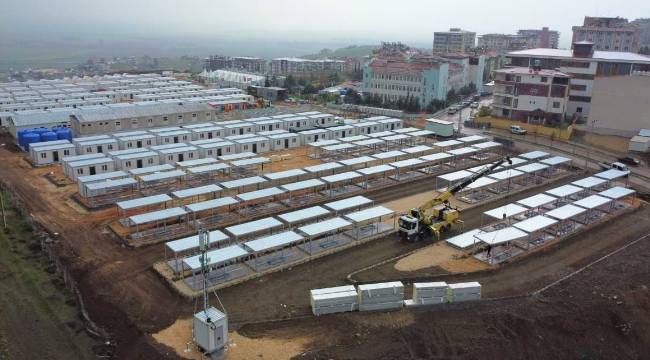 Deprem bölgesine 3 bine yakın yaşam koyteyneri üretti 