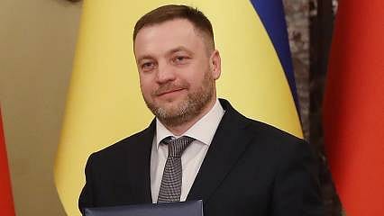 Ukrayna'da helikopter düştü: İçişleri Bakanı da dahil 16 ölü 