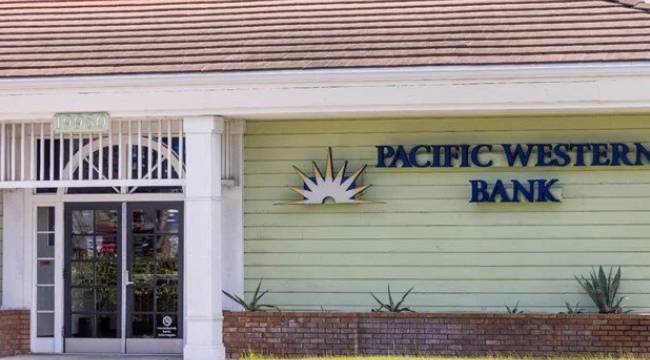 Satış haberleriyle yüzde 55 değer kaybeden ABD'li banka Pacwest'ten açıklama var 