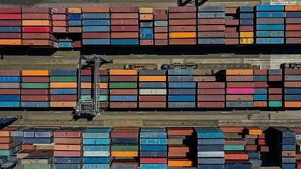 Dış ticaret açığı şubatta yüzde 51,4 arttı 