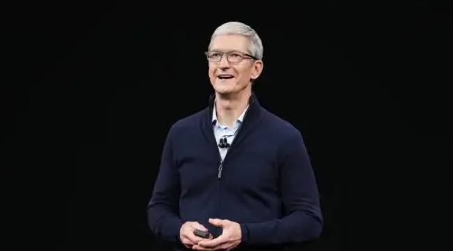 Apple CEO'su Tim Cook, bu 6 kitabın kendisini şekillendirdiğini söylüyor