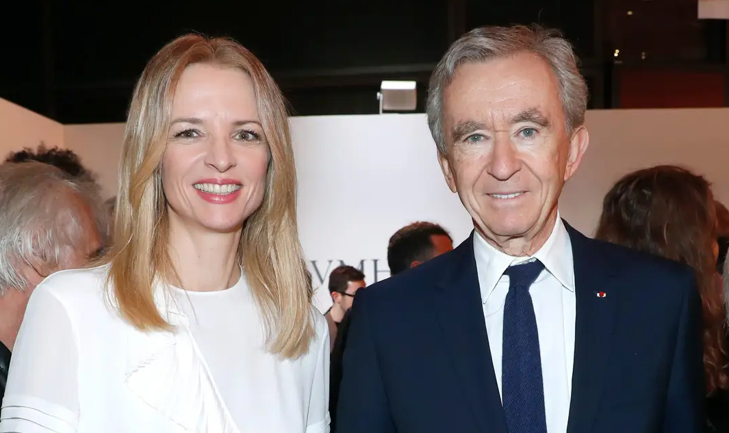 Dünyanın en zengin insanı Bernard Arnault, kızı Delphine'i dünyaca