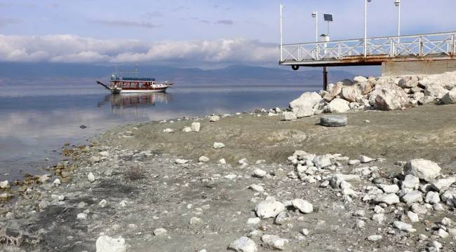 Burdur'da kuraklık alarmı! Su kullanımına kısıtlama getirildi