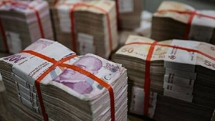 Hazine 6,9 milyar lira borçlandı