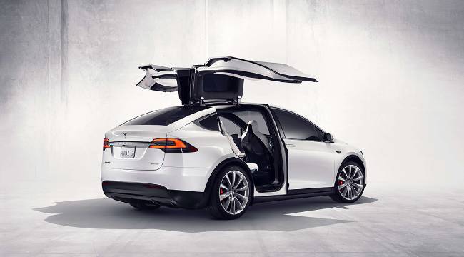 Tesla, ABD'de fiyatlarında bir kez daha indirime gitti