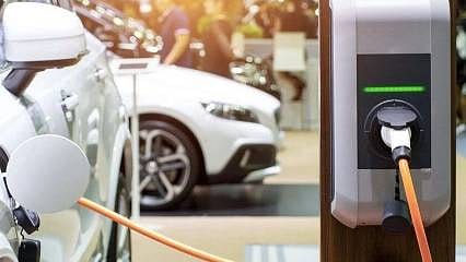 İngiltere'de elektrikli araç satışlarında rekor 