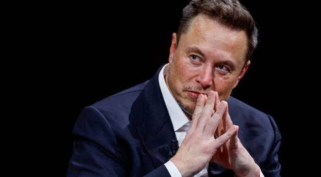 Musk kapalı kapılar ardındaki zirvede 'yapay zeka' için uyardı: 'İki ucu keskin kılıç' 