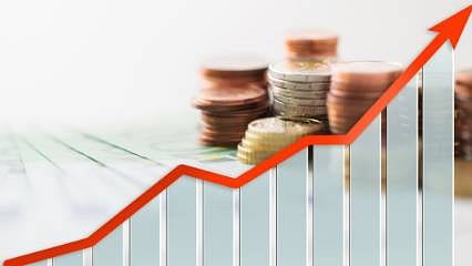 Başekonomistler, hayat pahalılığı ve yüksek enflasyonun bu yıl süreceğini öngörüyor
