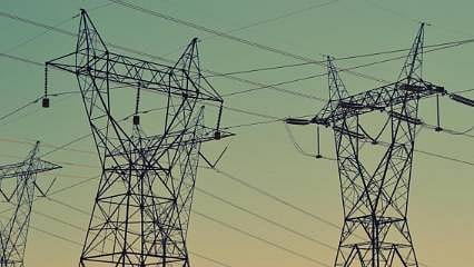 Elektrikte gün öncesi azami fiyat düşürüldü