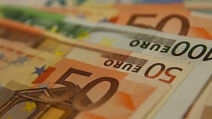 AB'nin dış ticaret açığı 34 milyar euroyu aştı