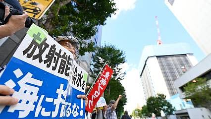 Tepkilere rağmen Fukuşima'daki radyoaktif atık suyu okyanusa boşaltılmaya başlandı
