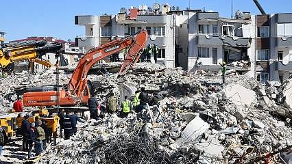 Deprem bölgesi için yeni kararlar 