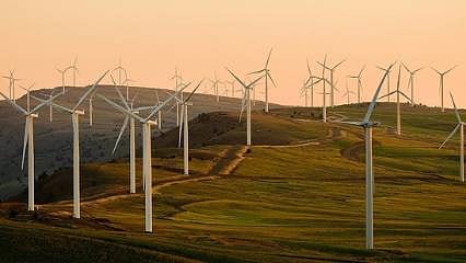 Yenilenebilir enerji dönüşümü teknolojilerine rekor yatırım